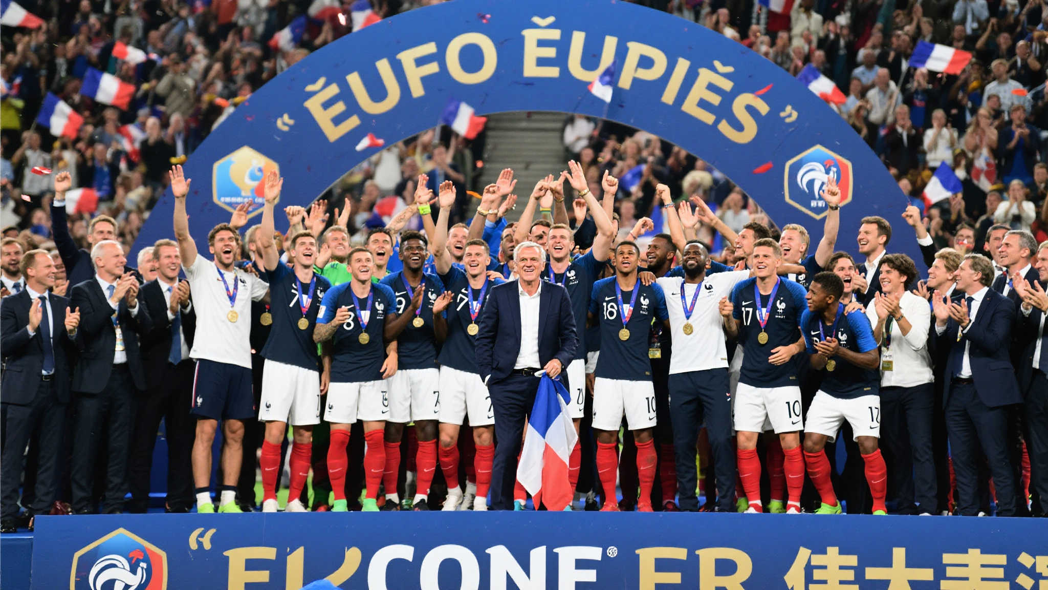 法国队送祝福：姆巴佩笑迎欧冠荣耀！